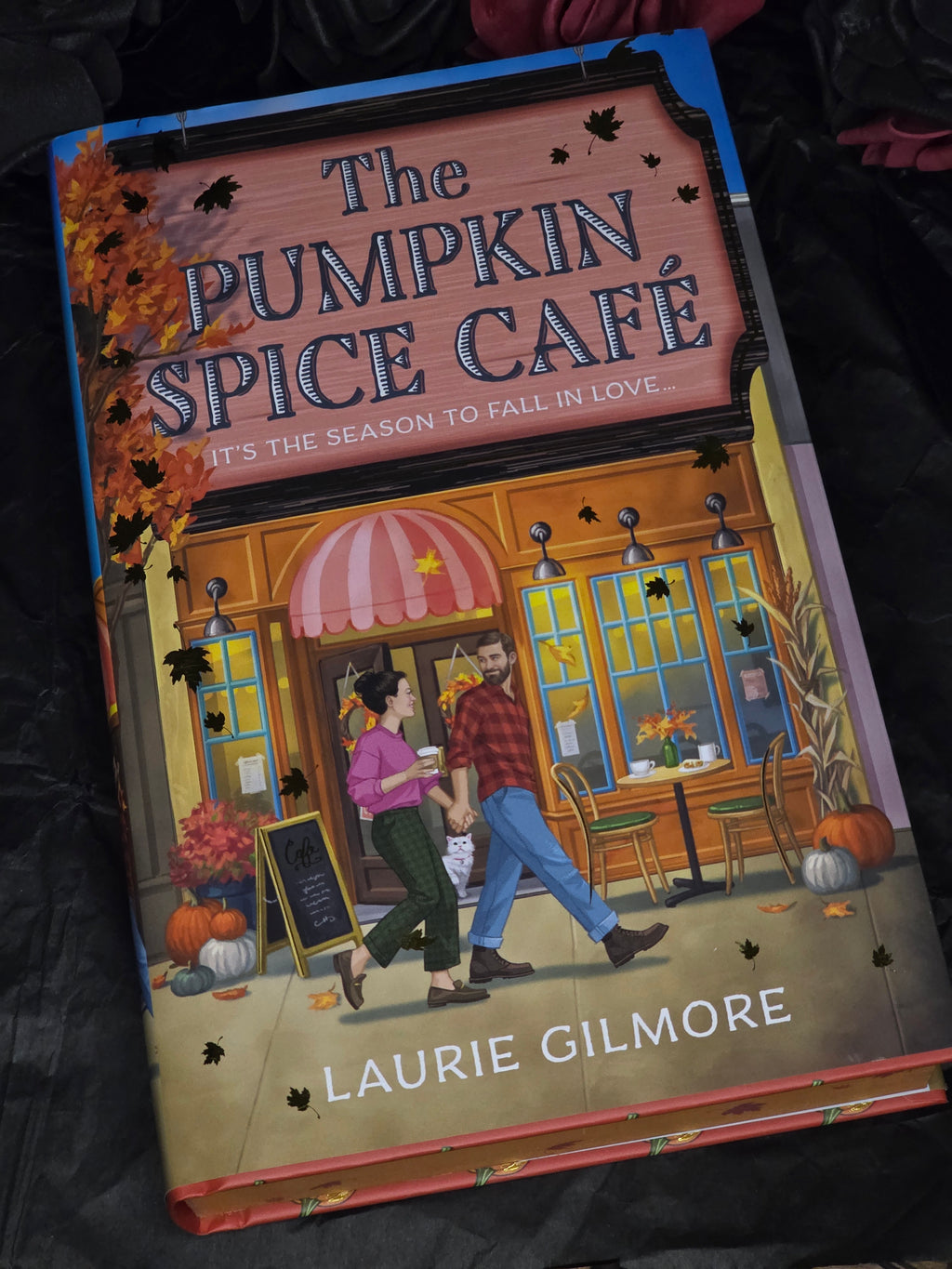 The Pumpkin Spice Café Deluxe Edition, by Laurie Gilmore (hardback, english edition)