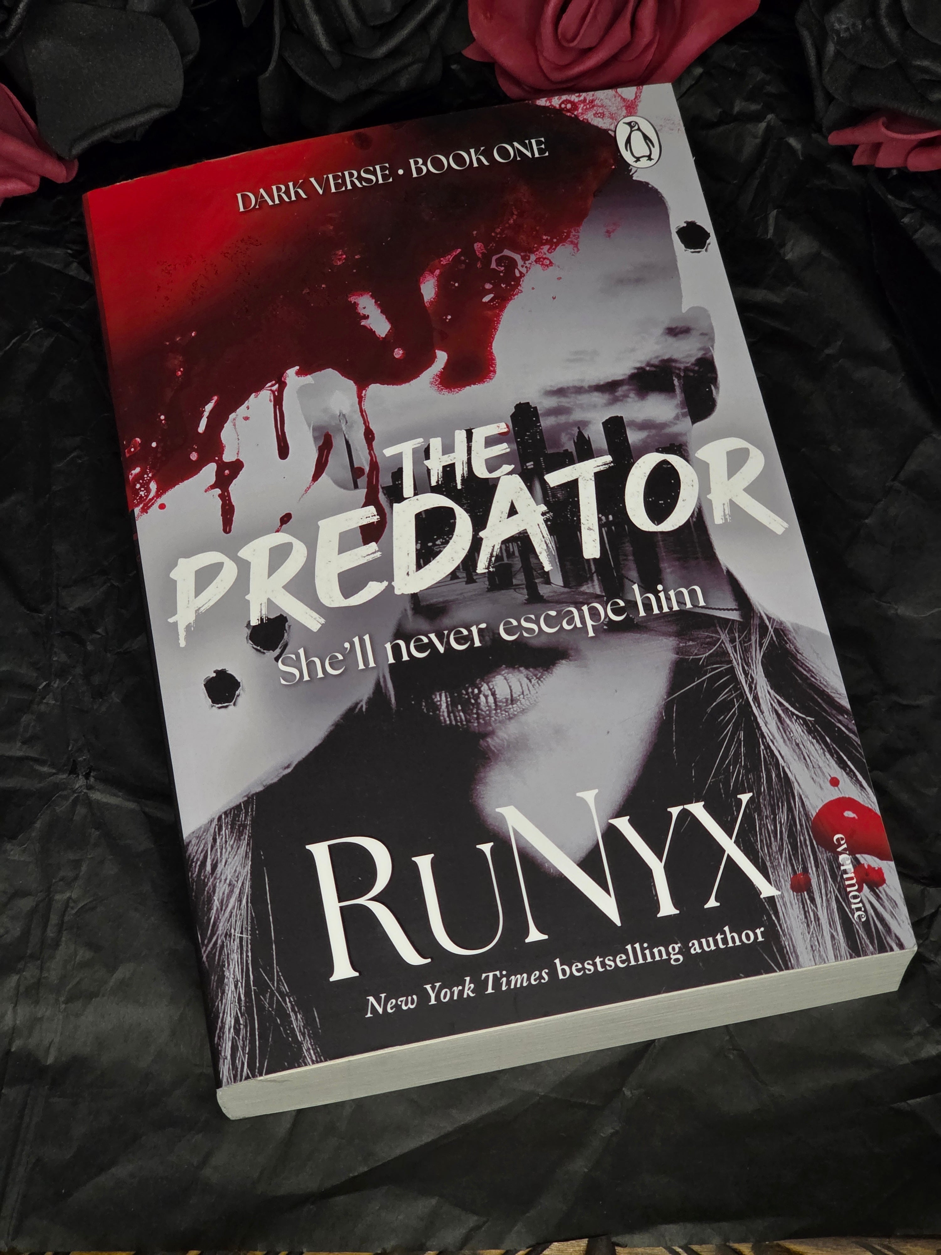 The Predator, by RuNyx (softback, english edition)