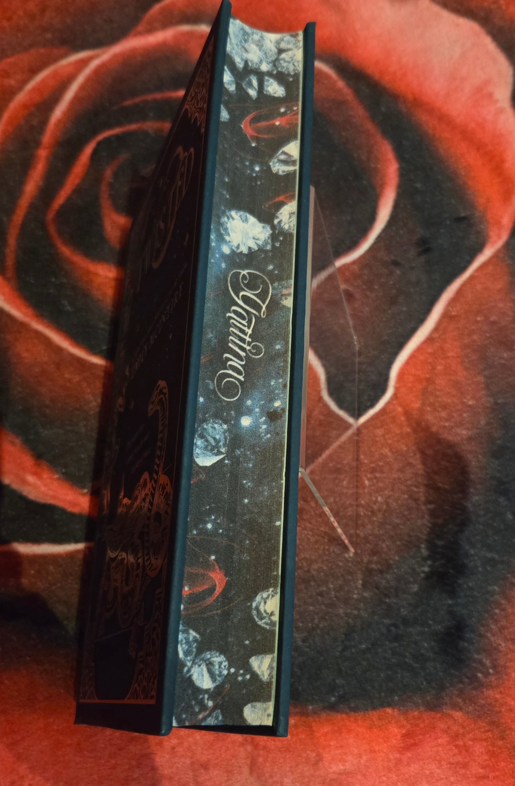 Twisted (Collector's Edition) (Never After #4), by Emily McIntire (hardback, english edition)