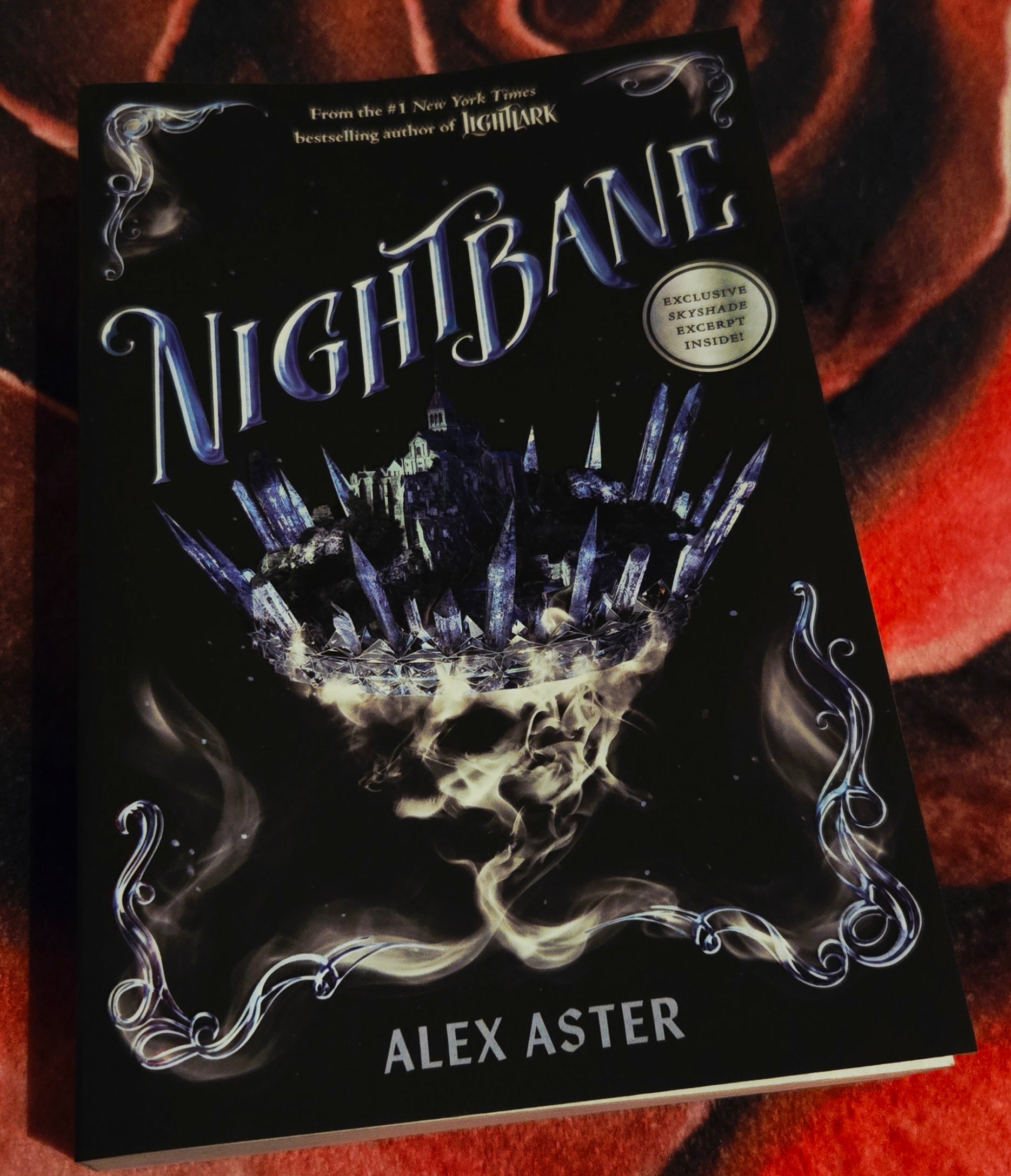 Nightbane (Lightlark Saga #2), by Alex Aster (softback, english edition)