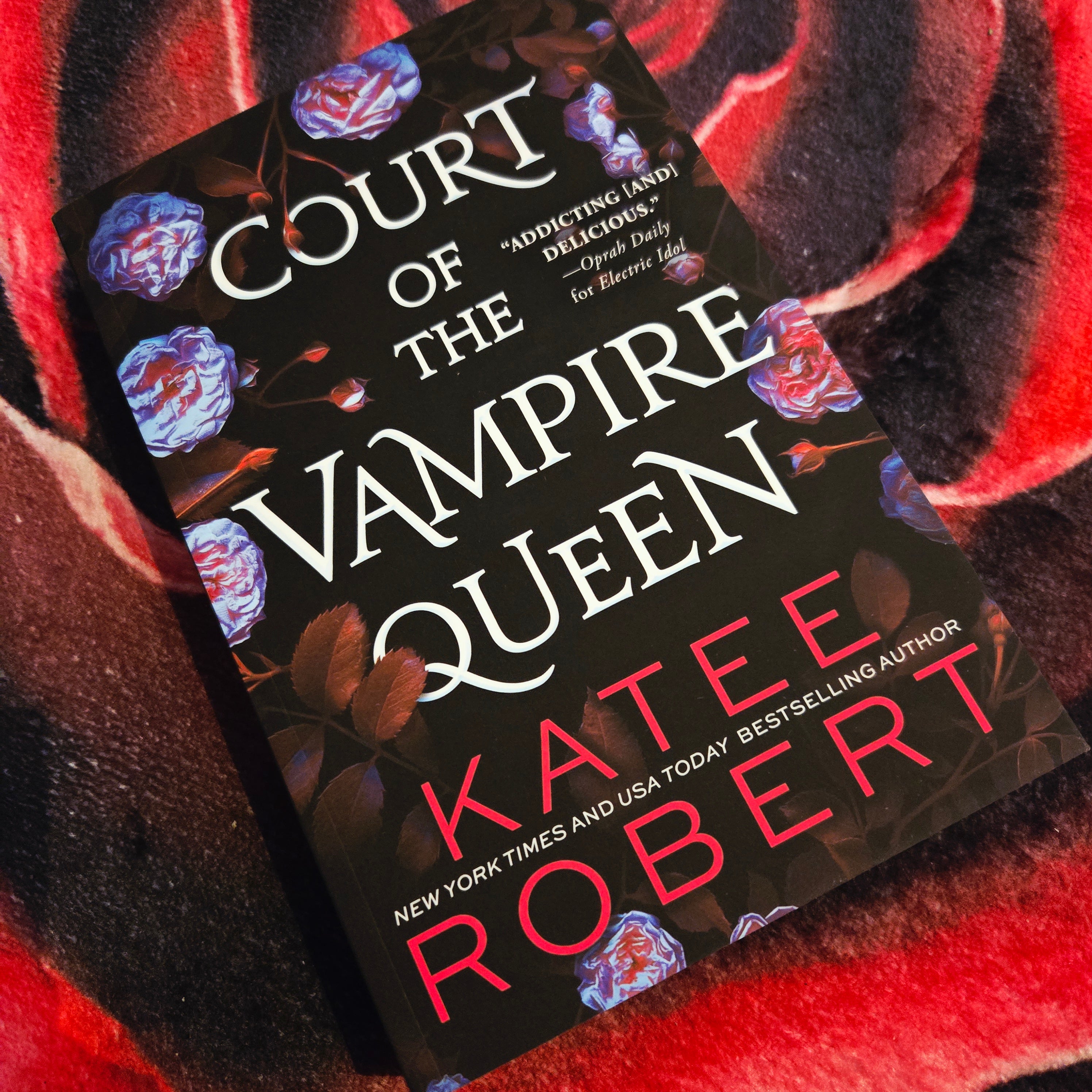 Court of the Vampire Queen, by Katee Robert (softback, english edition)